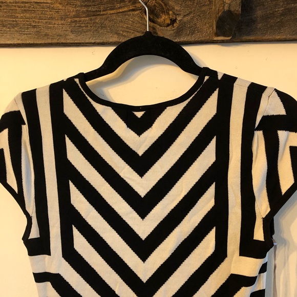 KNIT DRESS - Picture 3 of 4